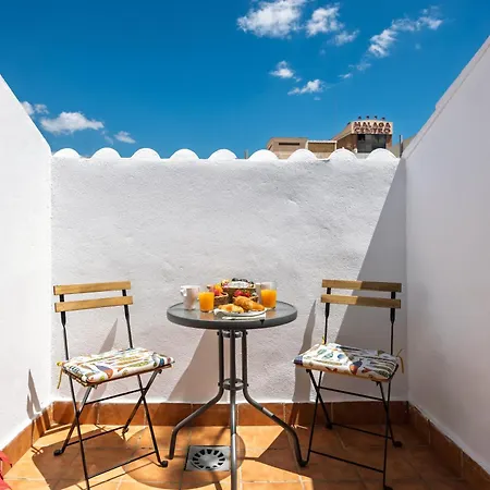 Wonderstays Maribel Apartment *