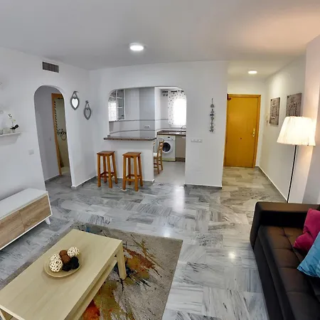 Wonderstays Maribel Apartment *